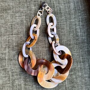 LARGE NATURAL HORN NECKLACE